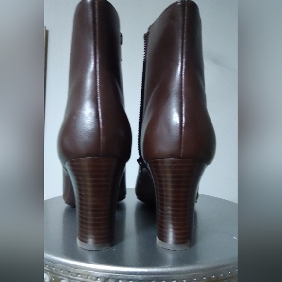 NWOT Talbots Dark Brown Leather Ankle Booties - Picture 2 of 4